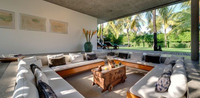 Villa Cocogroove, Living Room