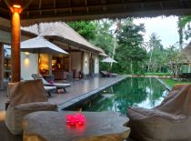 Villa Bamboo, Pool und Garten